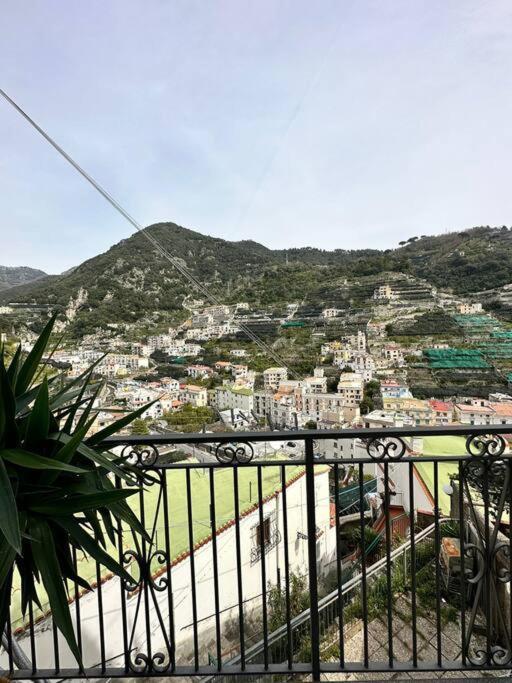 فيلا Casa Vacanza La Peonia مينوري المظهر الخارجي الصورة